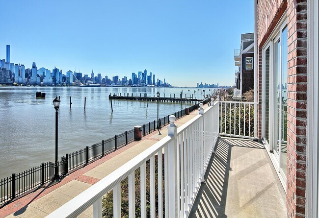 Photo - 470 Buffalo Ct