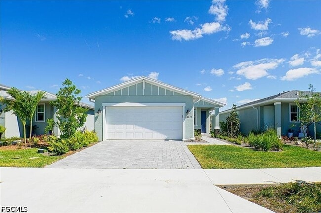 Building Photo - 44229 Saddlewood Ct