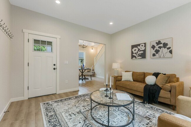 Photo - Darling 4 Bed, 2 Bath Home in Spokane!