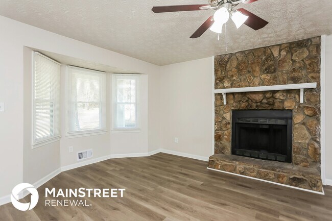 Photo - 570 Knollwood Dr