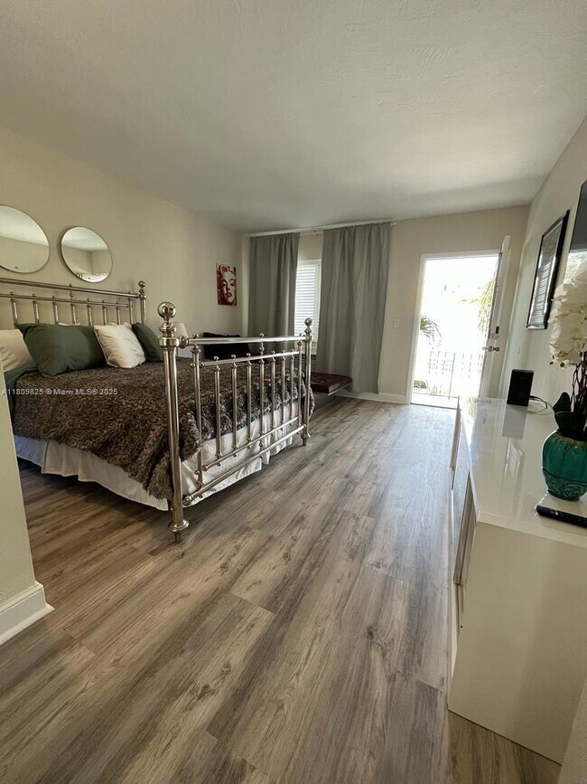 Photo - 761 Euclid Ave Unit 10