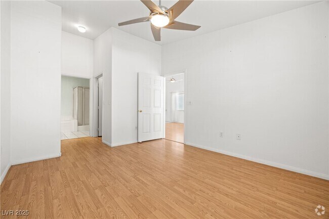 Building Photo - 855 N Stephanie St Rental