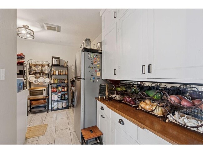 Photo - 1672 Randolph Ave