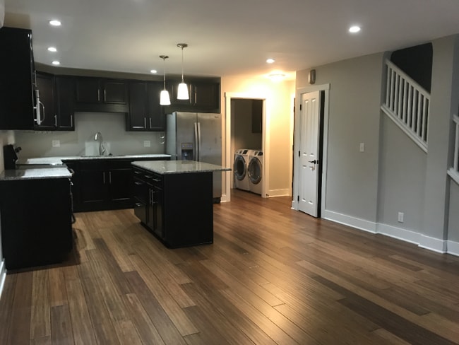 Photo - 868 1/2 S Main St Unidad Apt 2