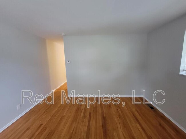 Photo - 3222 Airway Ave