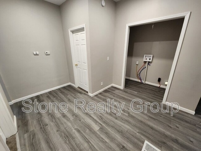 Photo - 2424 Cleveland Ave