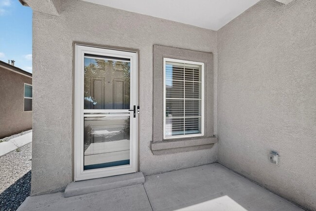 Photo - 4847 Mount Salas St NE