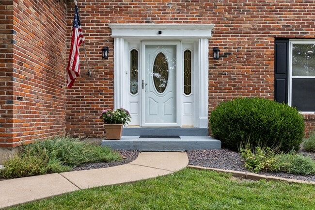 Photo - 701 Oak Run Ln