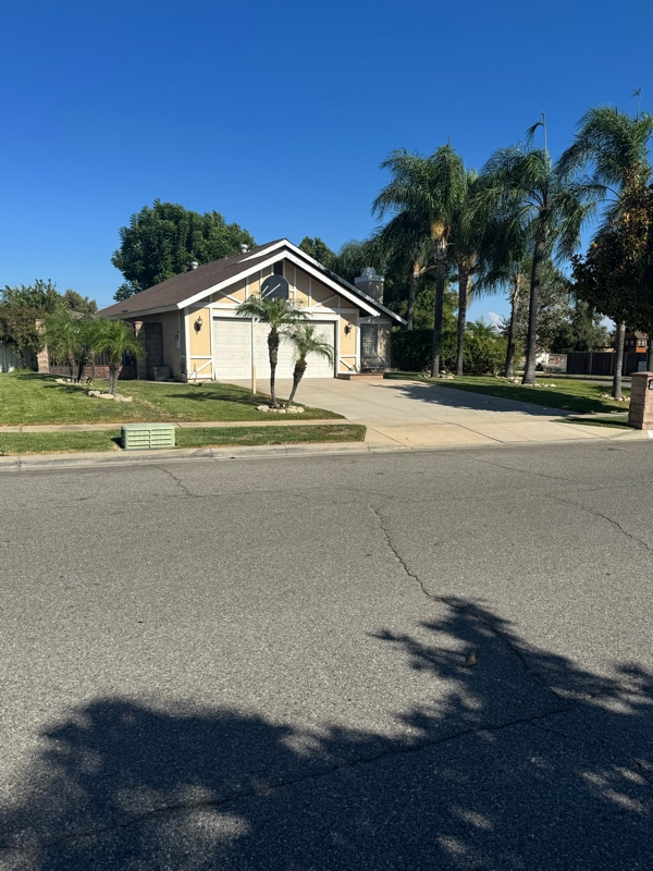 Photo - 7513 Center Ave