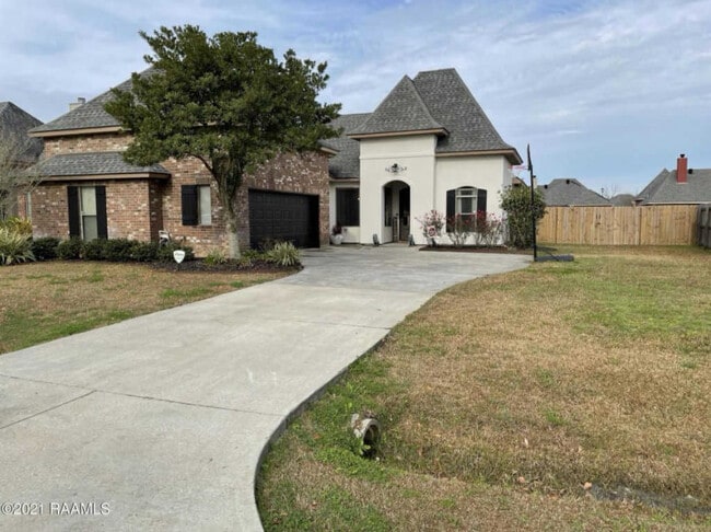 Building Photo - 416 Blackwater River Dr Rental
