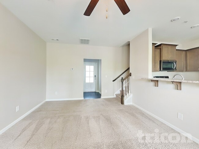 Photo - 324 Kinsale Dr