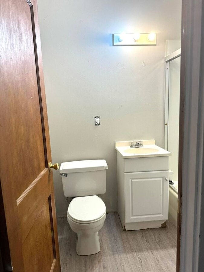 Photo - 1 bedroom/1 bathroom downstairs apartment Unit A