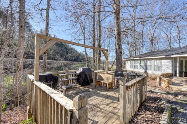 Photo - 3035 Skeenah Gap Rd