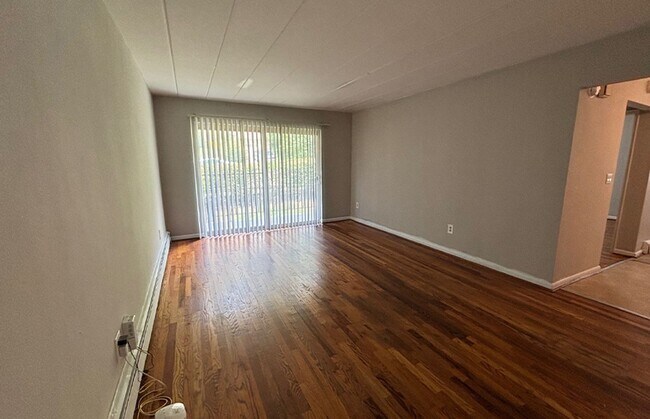 Photo - 539 Lowell Ave Unit 539-01