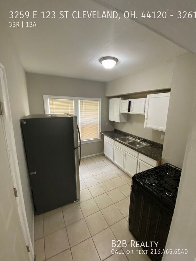 Photo - 3259 E 123rd St Unidad 3261
