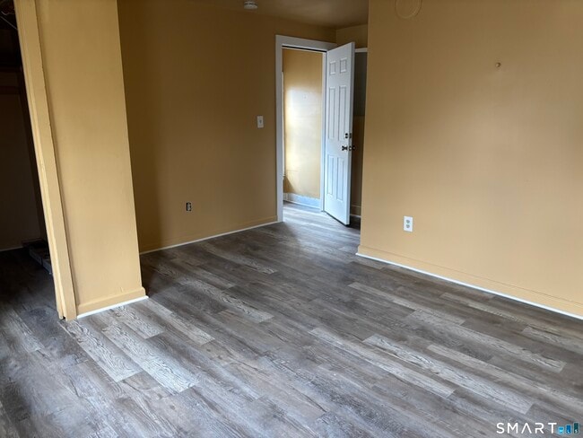 Photo - 42 Elliot St