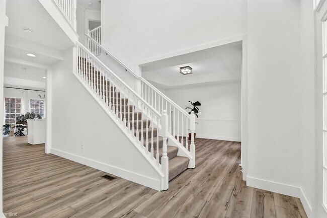 Photo - 4 br, 3.5 bath House - 6117 Antler Crossing