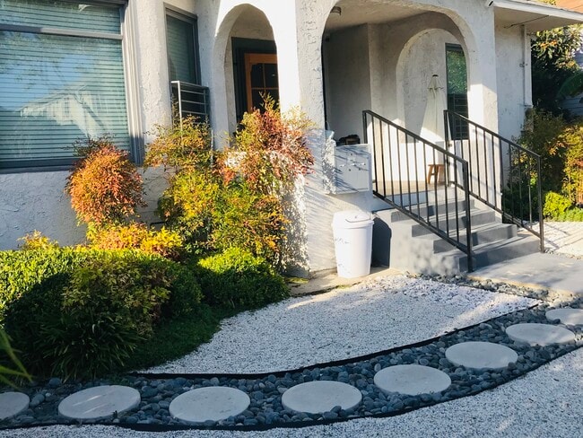 Photo - 1347 W 23rd St Unit #2