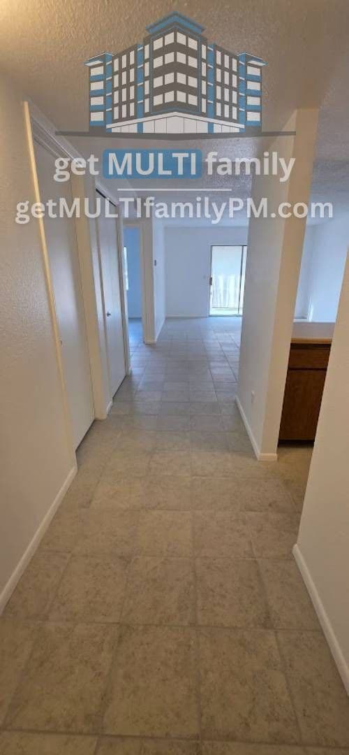 2514 N 49th St Unit 2