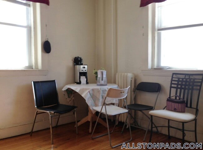 Photo - 215 Harvard Ave Unit 4