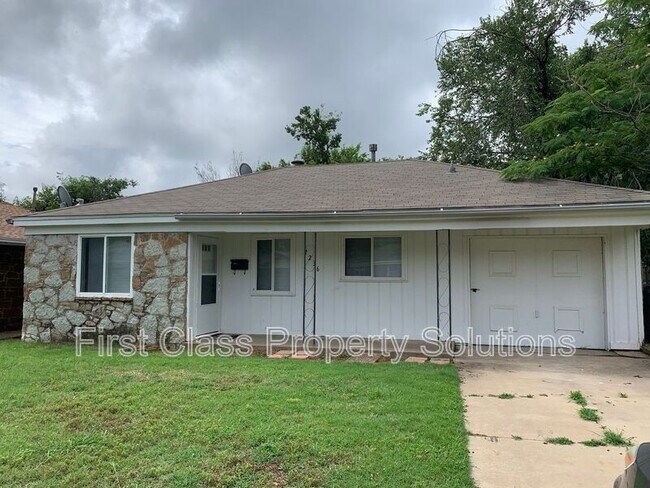 Photo - 2236 Carlisle Rd
