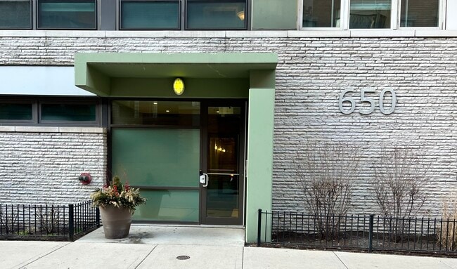 Photo - 650 W Wayman St Unidad 407C