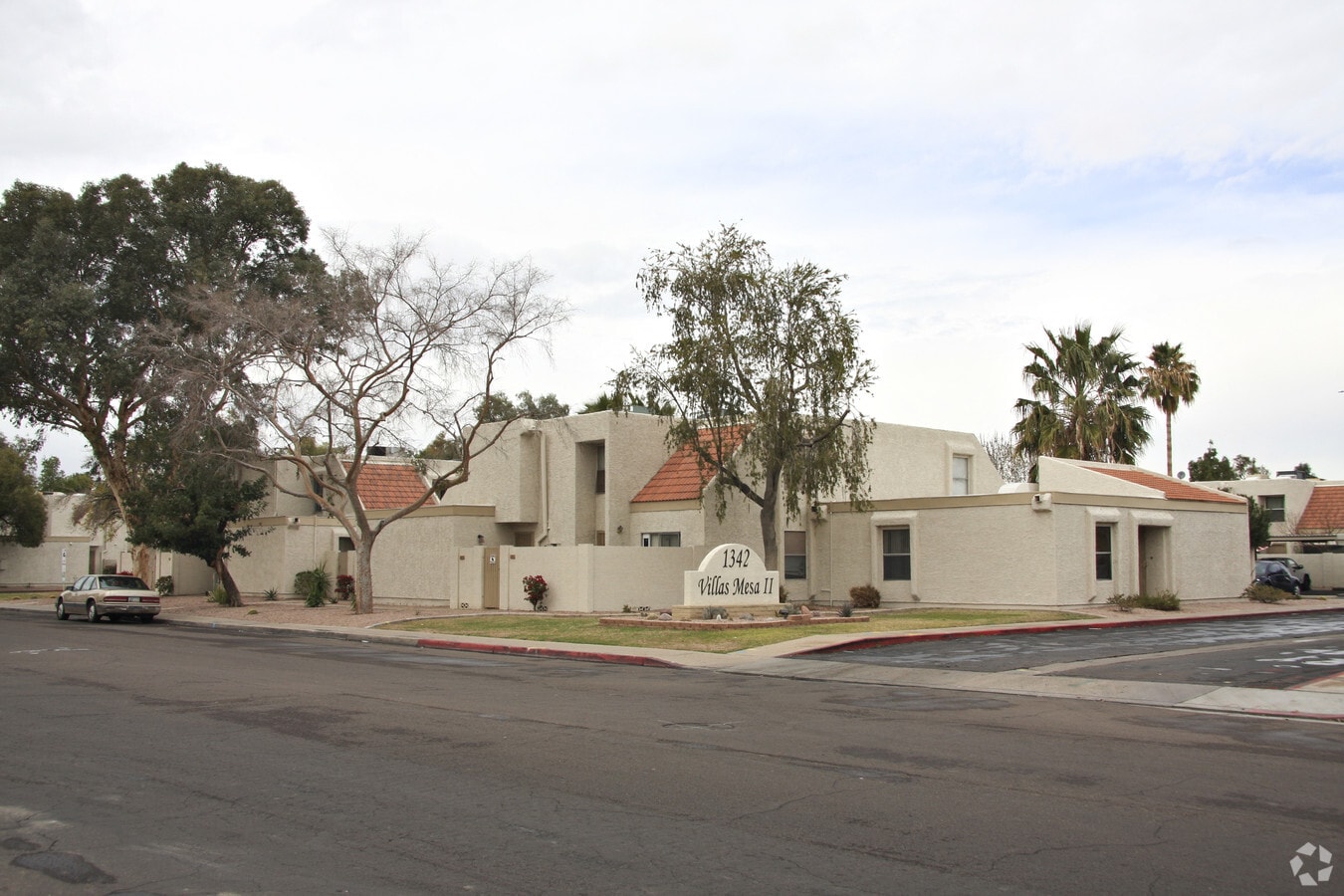 Photo - 1342 W Emerald Ave Apartments