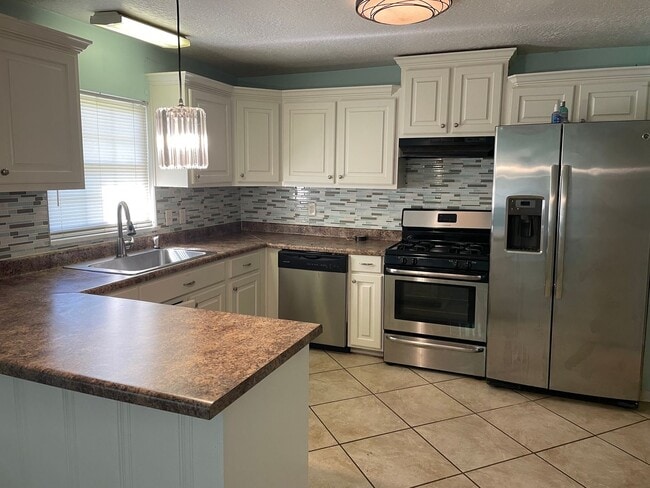 Photo - 4 bed 2.5 bath