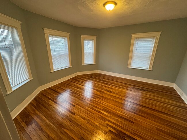 Photo - 35 Cameron Ave Unit 3