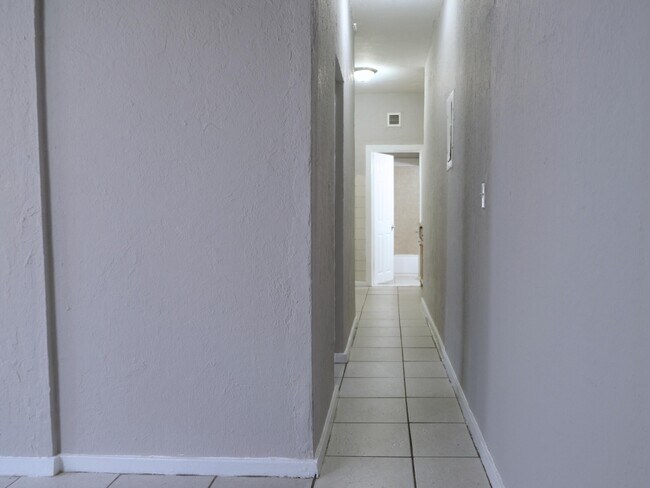 Photo - 1104 22nd St Unidad A