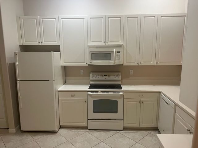 Photo - 315 Monaco Dr