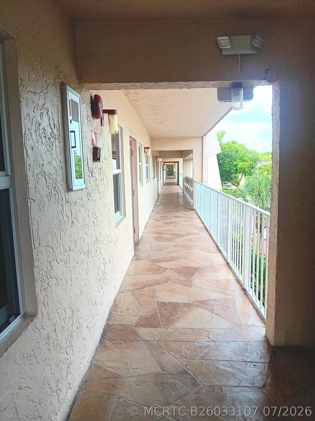 Photo - 1030 Country Club Dr Unit 401
