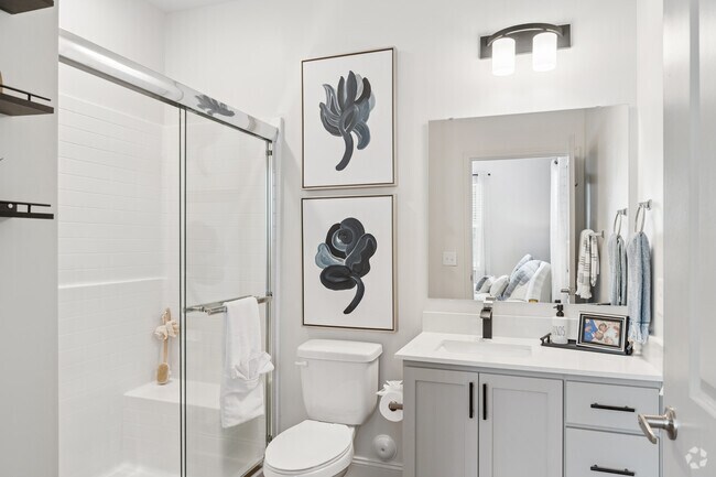 2BR, 2BA - 1,070SF - Primary Bathroom