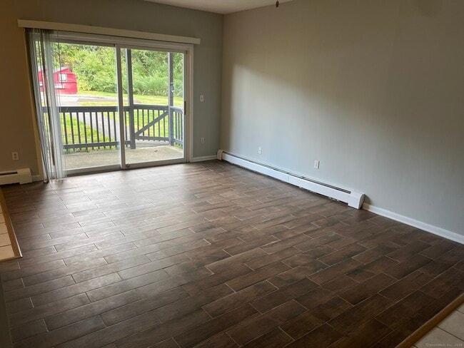 Building Photo - 21 Balance Rock Rd Unit 4 Rental