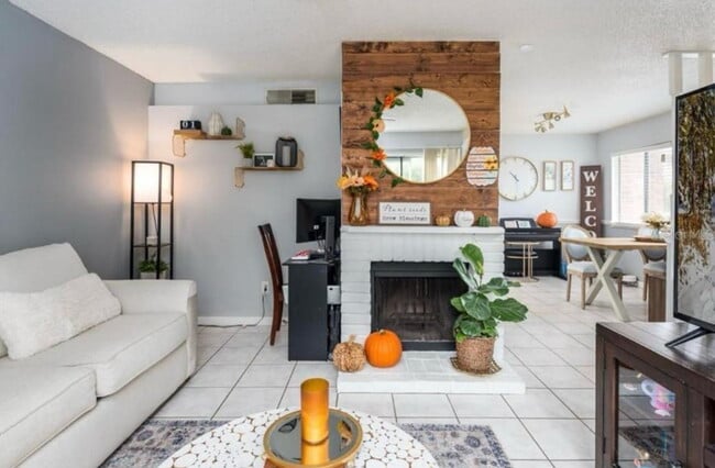 Photo - "Charming 2-Bed Townhouse with Modern Comforts in Orlando's Heart" Unit 2