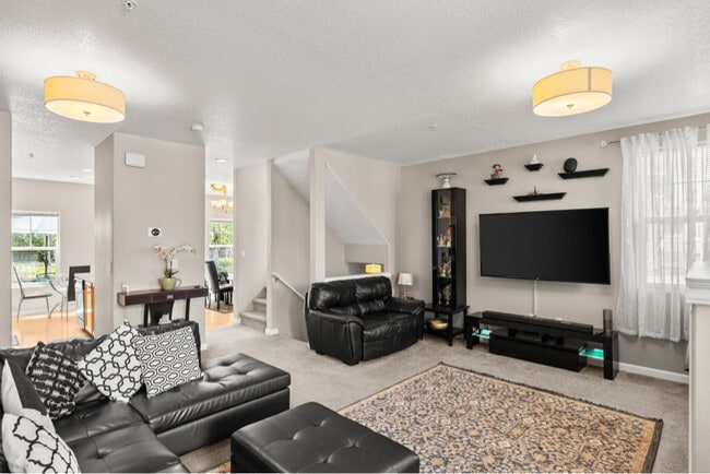 Photo - 10779 SW Canterbury Ln