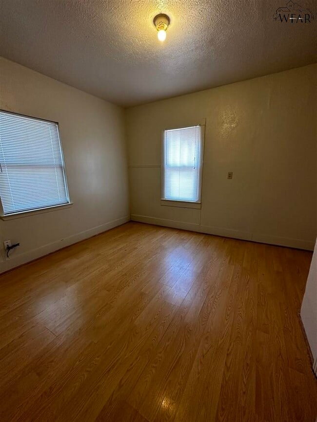 Photo - 1106 13th St