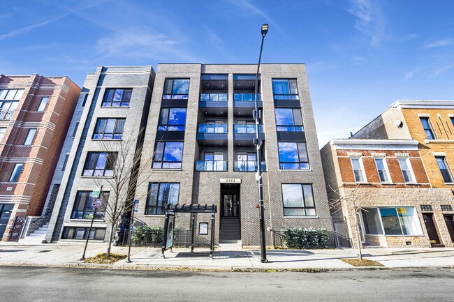 Photo - 3352 N Ashland Ave Condominio Unidad 2S