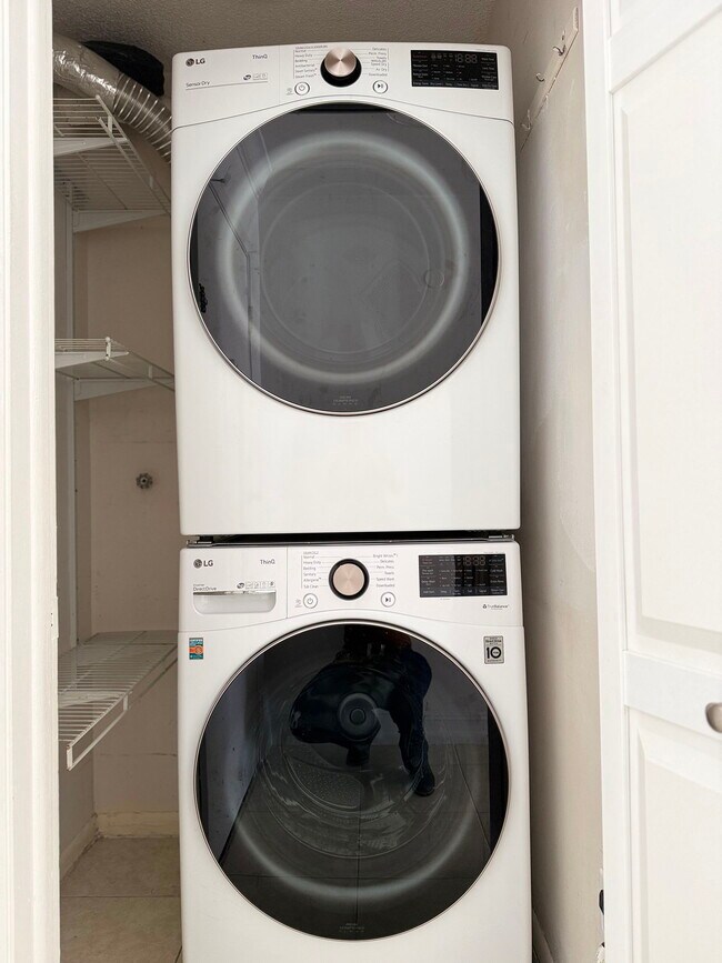 Photo - 9725 Fontainebleau Blvd