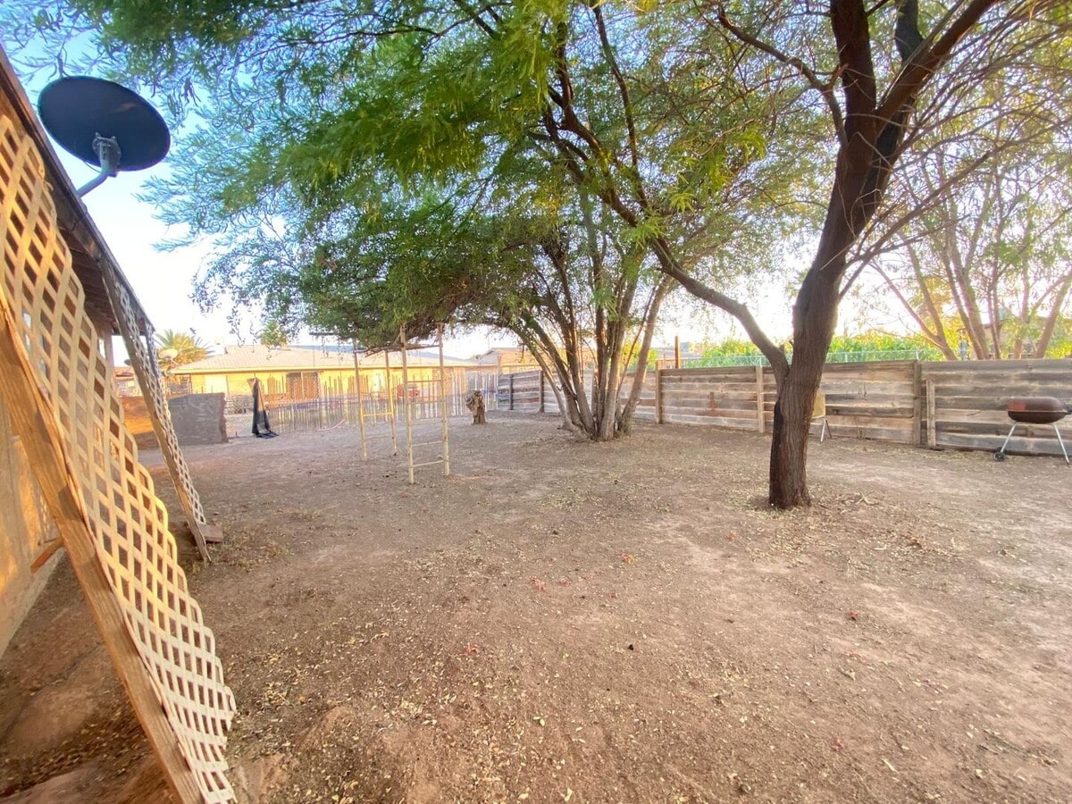 Photo - 4 BEDROOM HOME ON LARGE LOT