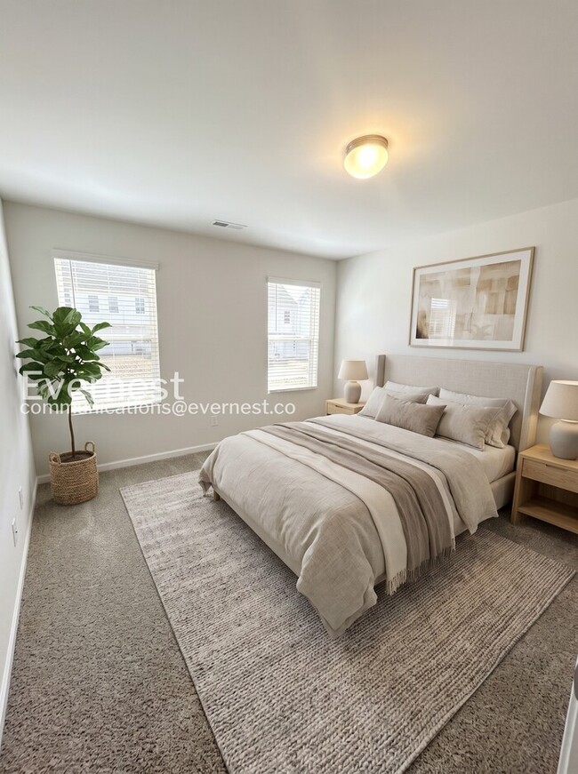 Photo - 4 Bed, 2.5 Bath Home with Garage / Pet-Friendly / Vouchers Accepted / Available Now!