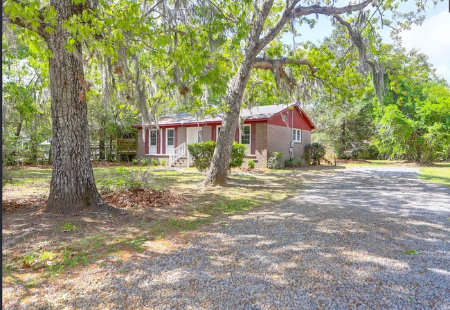 Photo - 1203 Happyland Blvd