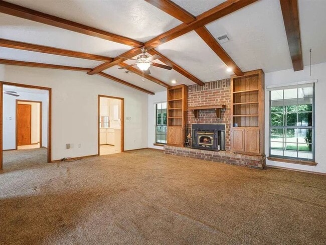 Building Photo - 406 Shady Ln
