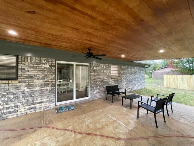 Building Photo - 6503 Chaparral St Rental