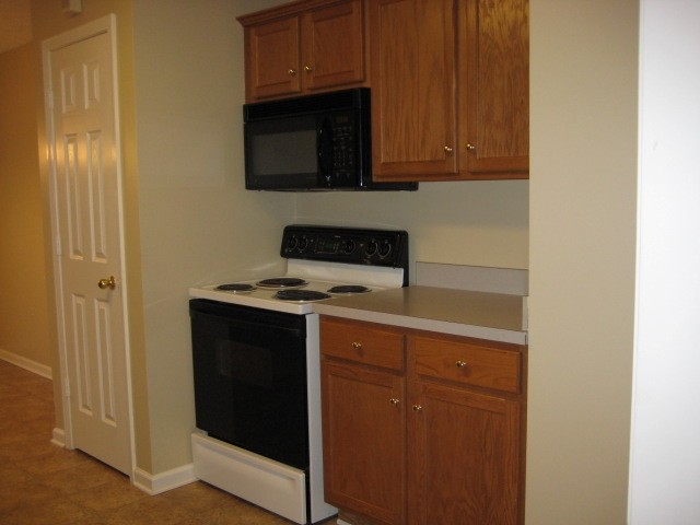 Photo - 804 Tunewood Ct