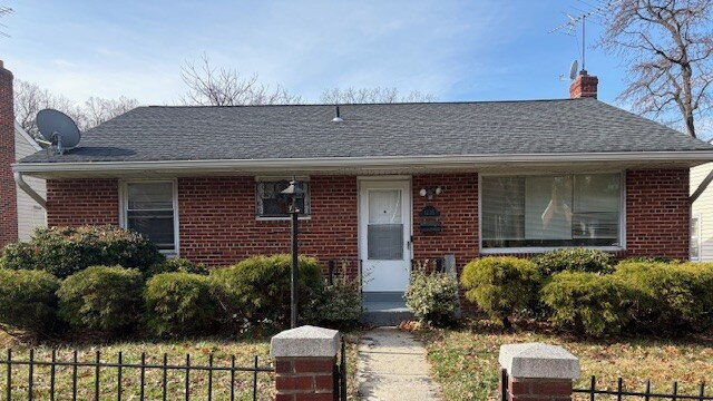 Building Photo - Newly renovated!!!