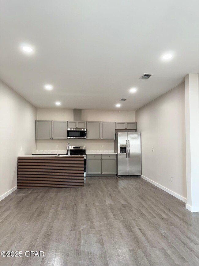 Photo - 2913 E 5th Ct Unit A