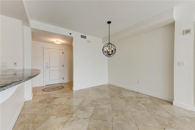 3338 Peachtree Rd NE Unit 2006