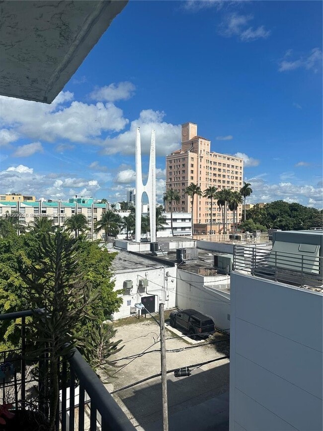 Photo - 720 Collins Ave Unit 506