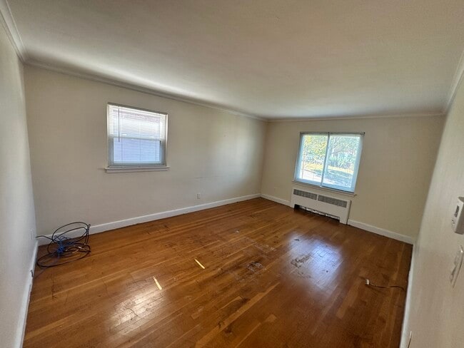 Building Photo - 14 Bishop Rd Unit 2 Rental